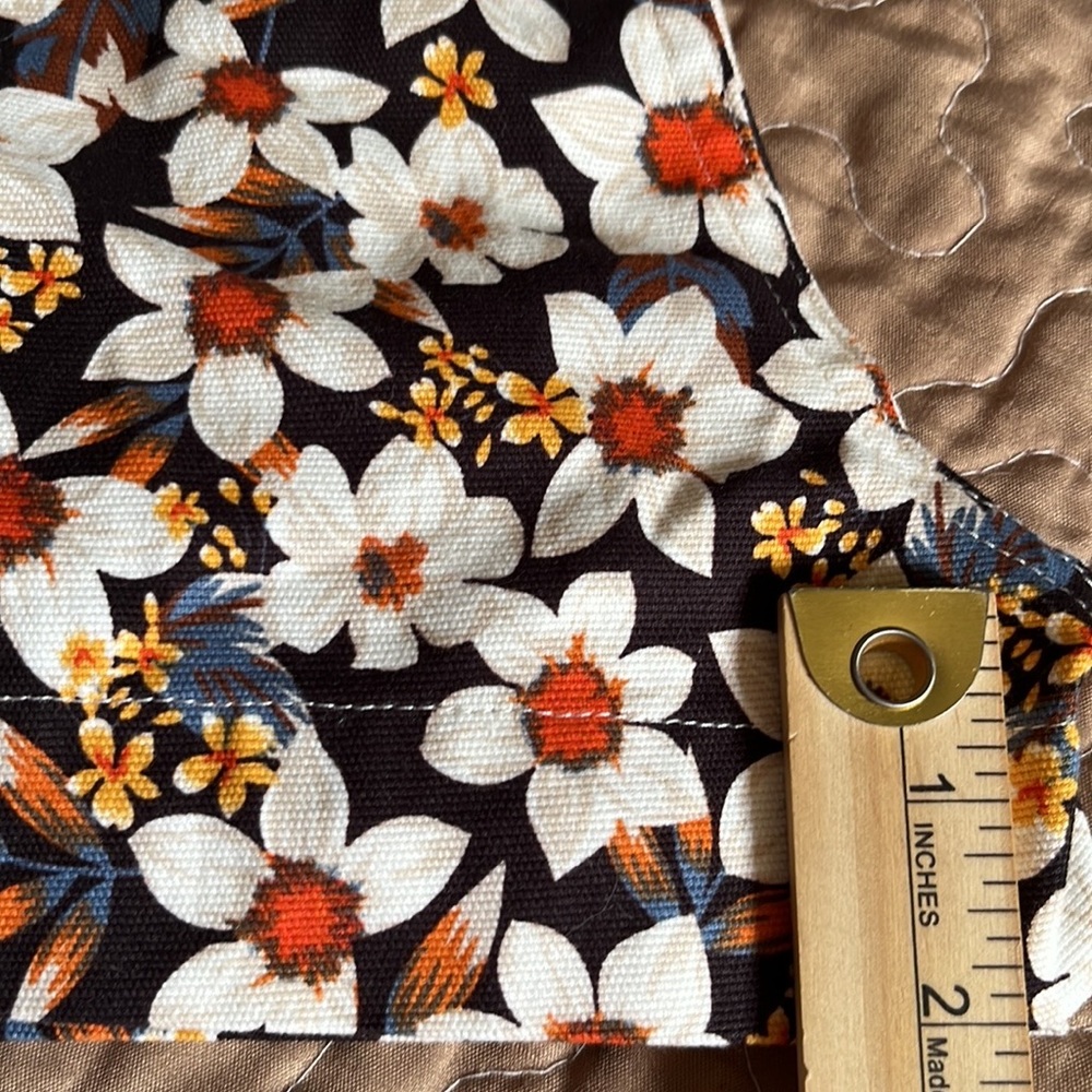 Francesca’s miami floral print shorts 🌺 - Picture 10 of 10